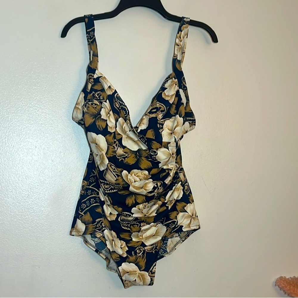 Elisabeth Stewart Vintage One Piece Floral Swimsuit Bathing Suit